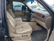 ✅ 2008 GMC Sierra 2500HD SLT • VIN: 1GTHK23K18F205616 • Lot: 42105343. Listed on IAAI with 201,213 mi. Free auction sales archive from the USA and detailed vehicle history report at DreamBid. Image 5.