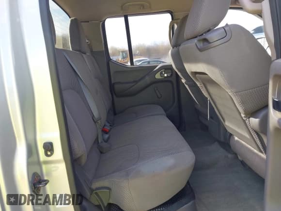 ✅ 2013 Nissan Frontier SV • VIN: 1N6AD0EV8DN735120 • Lot: 43636309. Wystawiony na IAAI z przebiegiem 168 610 mil. Bezpłatny archiwum sprzedaży aukcyjnych z USA i szczegółowy raport historii pojazdu na DreamBid. Zdjęcie 8.