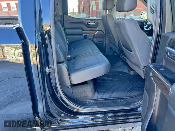 ✅ 2019 Chevrolet Silverado 1500 LT Trail Boss • VIN: 1GCPYFED4KZ408196 • Lot: 95799425. Wystawiony na Copart z przebiegiem 140 512 mil. Bezpłatny archiwum sprzedaży aukcyjnych z USA i szczegółowy raport historii pojazdu na DreamBid. Zdjęcie 6.