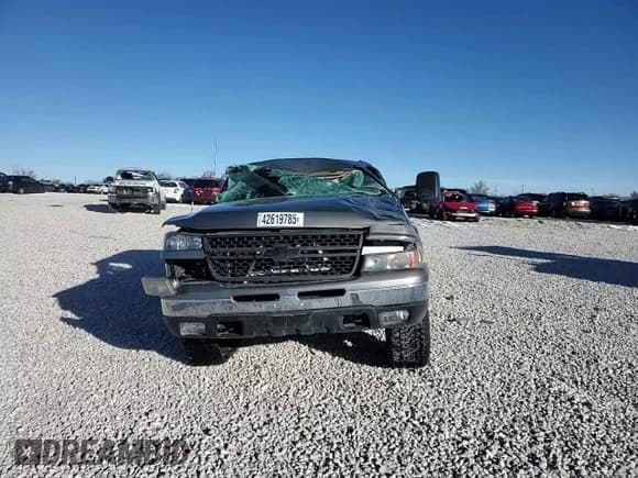 ✅ 2006 Chevrolet Silverado 1500 LT2 • VIN: 1GCEK19B26Z299795 • Лот: 42619785. Опубликован ранее на Copart с пробегом Не указан. Бесплатный доступ к архиву аукционных продаж из США и подробный отчёт об истории автомобиля на DreamBid. Изображение 10.