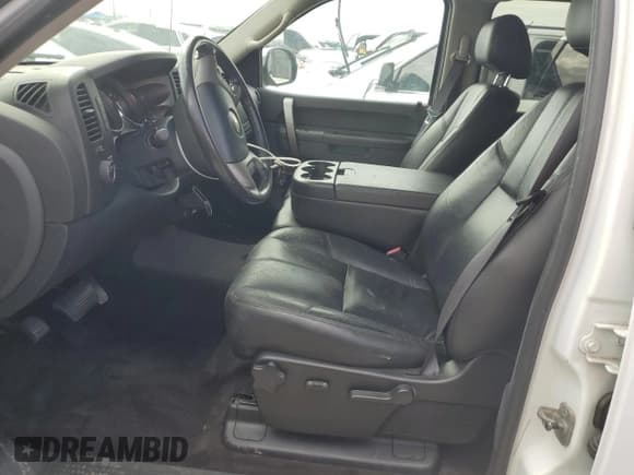 ✅ 2011 Chevrolet Silverado 1500 LT • VIN: 3GCPCSE07BG310493 • Lot: 74808394. Listed on Copart with 135,666 mi. Free auction sales archive from the USA and detailed vehicle history report at DreamBid. Image 7.