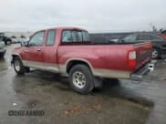 ✅ 1995 Toyota T100 DX • VIN: JT4VD12E2S0002571 • Лот: 89274925. Опубликован ранее на Copart с пробегом 257 083 миль. Бесплатный доступ к архиву аукционных продаж из США и подробный отчёт об истории автомобиля на DreamBid. Изображение 2.