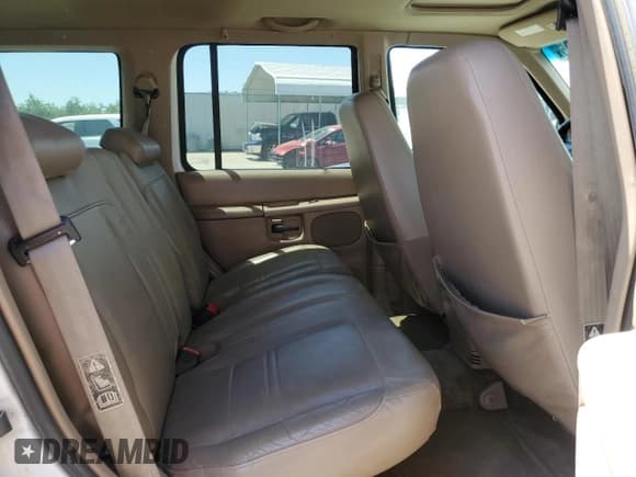 ✅ 2001 Ford Explorer XLT • VIN: 1FMZU73E81ZA20081 • Лот: 57674695. Опубликован ранее на Copart с пробегом 175 982 миль. Бесплатный доступ к архиву аукционных продаж из США и подробный отчёт об истории автомобиля на DreamBid. Изображение 11.