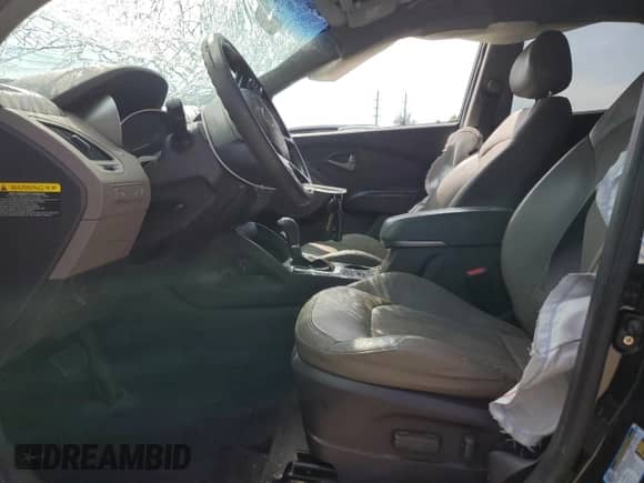 2015 Hyundai Tucson GLS z VIN KM8JT3AF5FU034352, wystawiony jako Copart lot #68327724 z przebiegiem 82 676 mil mil oraz Nie do naprawy • Non repairable. Historia ofert i sprzedaży dostępna na DreamBid. Obrazek 7.