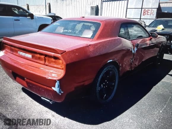 ✅ 2014 Dodge Challenger R/T 100th Anniversary Appearance • VIN: 2C3CDYBT6EH110548 • Lot: 41928250. Listed on IAAI with 79,810 mi. Free auction sales archive from the USA and detailed vehicle history report at DreamBid. Image 4.