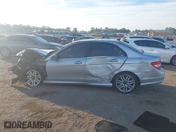 ✅ 2010 Mercedes-Benz C 350 Sport • VIN: WDDGF5GB9AR111294 • Lot: 43794317. Listed on IAAI with Not provided. Free auction sales archive from the USA and detailed vehicle history report at DreamBid. Image 14.