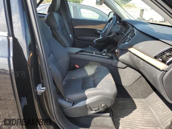 ✅ 2024 Volvo XC90 Plus Bright Theme • VIN: YV4062JEXR1173906 • Lot: 71527305. Listed on Copart with Not provided. Free auction sales archive from the USA and detailed vehicle history report at DreamBid. Image 7.