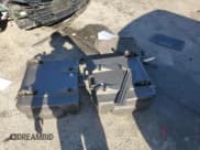 ✅ 2011 Chevrolet Tahoe LTZ • VIN: 1GNSKCE09BR372701 • Lot: 86086045. Listed on Copart with 187,230 mi. Free auction sales archive from the USA and detailed vehicle history report at DreamBid. Image 13.