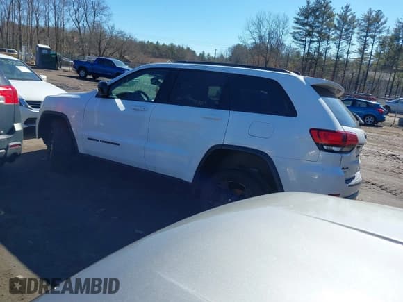 ✅ 2019 Jeep Grand Cherokee Upland • VIN: 1C4RJFAG6KC641920 • Lot: 41661759. Listed on IAAI with 99,785 mi. Free auction sales archive from the USA and detailed vehicle history report at DreamBid. Image 3.