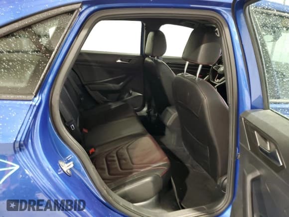 ✅ 2022 Volkswagen Jetta Autobahn • VIN: 3VW1T7BUXNM013540 • Lot: 87957875. Wystawiony na Copart z przebiegiem 70 854 mil. Bezpłatny archiwum sprzedaży aukcyjnych z USA i szczegółowy raport historii pojazdu na DreamBid. Zdjęcie 10.