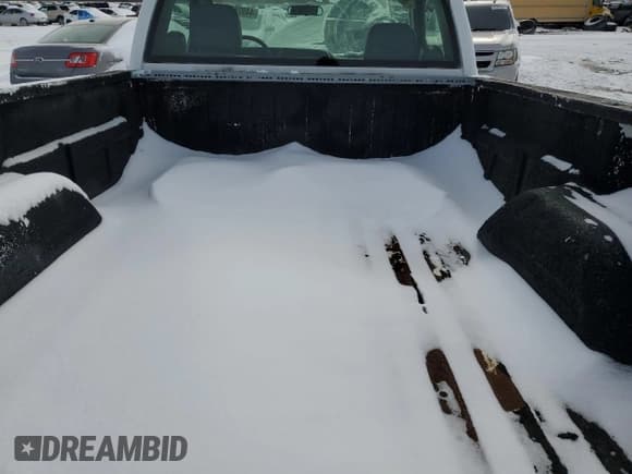 ✅ 2005 Chevrolet Silverado 2500HD Work Truck • VIN: 1GCHC24U35E280090 • Лот: 44926445. Опубликован ранее на Copart с пробегом 209 641 миль. Бесплатный доступ к архиву аукционных продаж из США и подробный отчёт об истории автомобиля на DreamBid. Изображение 10.