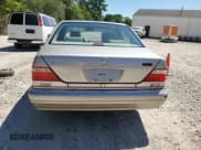 ✅ 1999 Mercedes-Benz S 320/430/500 • VIN: WDBGA33G4XA428050 • Lot: 69560465. Wystawiony na Copart z przebiegiem 43 642 mil. Bezpłatny archiwum sprzedaży aukcyjnych z USA i szczegółowy raport historii pojazdu na DreamBid. Zdjęcie 6.