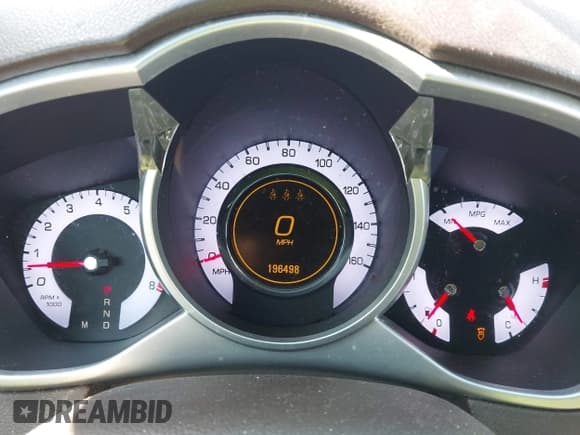 ✅ 2010 Cadillac SRX Premium Collection • VIN: 3GYFNFEYXAS580231 • Lot: 43592082. Wystawiony na IAAI z przebiegiem 196 498 mil. Bezpłatny archiwum sprzedaży aukcyjnych z USA i szczegółowy raport historii pojazdu na DreamBid. Zdjęcie 7.