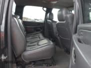 ✅ 2005 Chevrolet Silverado 2500HD LS • VIN: 1GCHK23215F869670 • Lot: 42213063. Listed on IAAI with 272,981 mi. Free auction sales archive from the USA and detailed vehicle history report at DreamBid. Image 8.