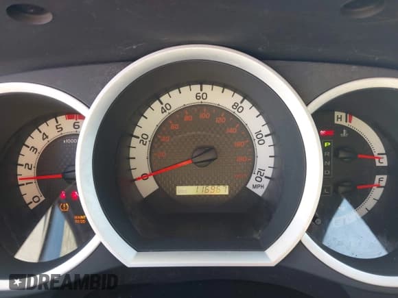 ✅ 2015 Toyota Tacoma • VIN: 3TMLU4EN0FM188246 • Lot: 43762584. Listed on IAAI with 116,967 mi. Free auction sales archive from the USA and detailed vehicle history report at DreamBid. Image 7.