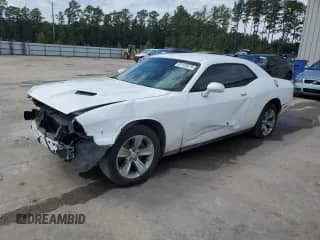 ✅ 2016 Dodge Challenger SXT Plus • VIN: 2C3CDZAG4GH353840 • Lot: 81133675. Wystawiony na Copart z przebiegiem 188 943 mil mil. Skorzystaj z bezpłatnego archiwum sprzedaży aukcyjnych z USA i zobacz szczegółowy raport historii pojazdu na DreamBid. Zdjęcie 1.
