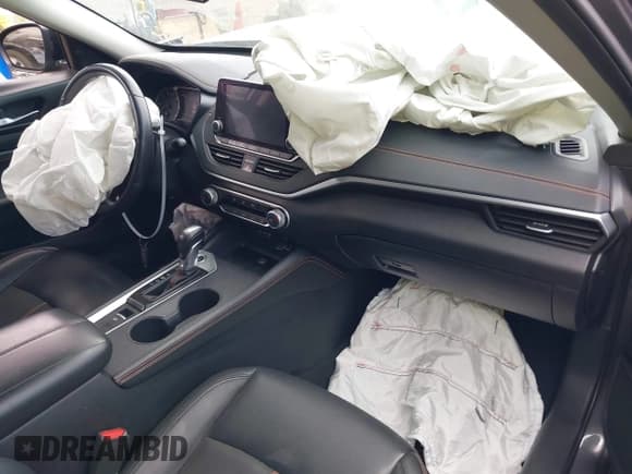 ✅ 2019 Nissan Altima SR • VIN: 1N4BL4CW2KC139528 • Lot: 43218262. Listed on IAAI with 80,478 mi. Free auction sales archive from the USA and detailed vehicle history report at DreamBid. Image 5.