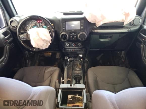 ✅ 2016 Jeep Wrangler Unlimited Sport • VIN: 1C4HJWDG9GL235788 • Lot: 52304945. Wystawiony na Copart z przebiegiem 112 037 mil. Bezpłatny archiwum sprzedaży aukcyjnych z USA i szczegółowy raport historii pojazdu na DreamBid. Zdjęcie 8.