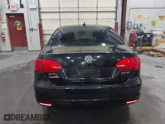 ✅ 2012 Volkswagen Jetta SE • VIN: 3VWDP7AJ7CM316782 • Лот: 43674349. Опубликован ранее на IAAI с пробегом 94 397 миль. Бесплатный доступ к архиву аукционных продаж из США и подробный отчёт об истории автомобиля на DreamBid. Изображение 16.