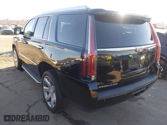 ✅ 2020 Cadillac Escalade Luxury • VIN: 1GYS4BKJ8LR135459 • Лот: 43656729. Опубликован ранее на IAAI с пробегом 69 489 миль. Бесплатный доступ к архиву аукционных продаж из США и подробный отчёт об истории автомобиля на DreamBid. Изображение 3.