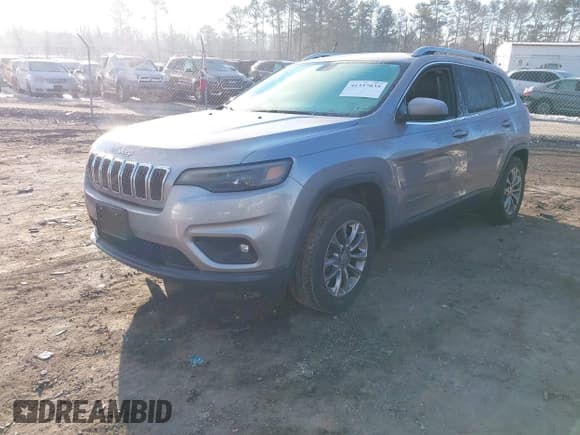 ✅ 2019 Jeep Cherokee Latitude Plus • VIN: 1C4PJLLN1KD196210 • Lot: 41337035. Listed on IAAI with 93,387 mi. Free auction sales archive from the USA and detailed vehicle history report at DreamBid. Image 17.