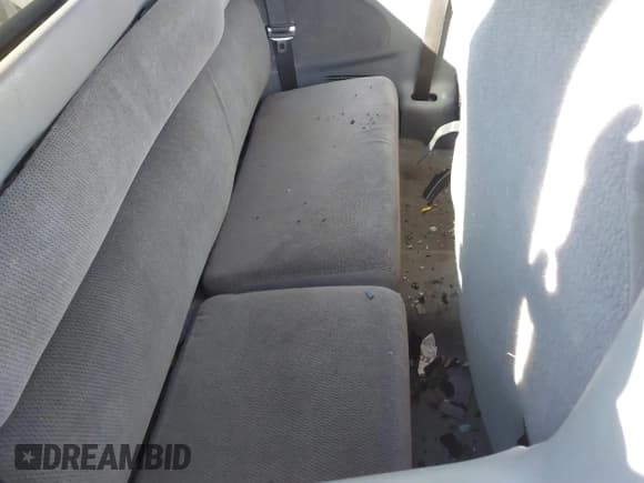 ✅ 2000 Dodge Dakota • VIN: 1B7GL22X9YS521262 • Lot: 41635416. Wystawiony na IAAI z przebiegiem 403 083 mil. Bezpłatny archiwum sprzedaży aukcyjnych z USA i szczegółowy raport historii pojazdu na DreamBid. Zdjęcie 8.