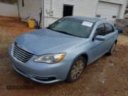 ✅ 2014 Chrysler 200 LX • VIN: 1C3CCBAB4EN143189 • Lot: 43635991. Listed on IAAI with 164,598 mi. Free auction sales archive from the USA and detailed vehicle history report at DreamBid. Image 2.