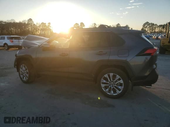 ✅ 2024 Toyota RAV4 XLE Premium • VIN: 2T3C1RFV1RC284430 • Lot: 43248235. Listed on Copart with 4,688 mi. Free auction sales archive from the USA and detailed vehicle history report at DreamBid. Image 2.