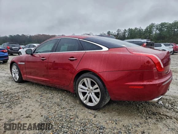✅ 2012 Jaguar XJ • VIN: SAJWA1CB8CLV30277 • Lot: 95190285. Wystawiony na Copart z przebiegiem 110 508 mil. Bezpłatny archiwum sprzedaży aukcyjnych z USA i szczegółowy raport historii pojazdu na DreamBid. Zdjęcie 2.