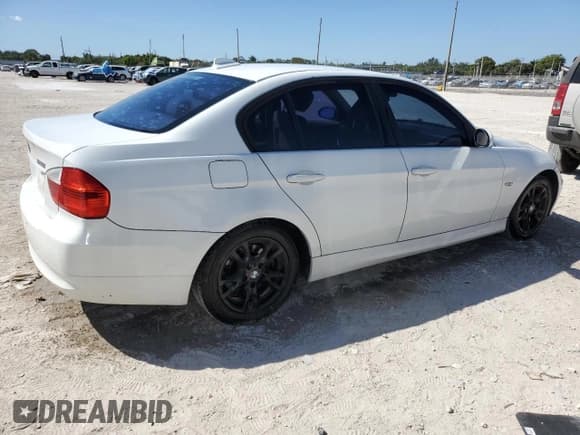 ✅ 2007 BMW 3 Series 328i • VIN: WBAVA33557KX81704 • Lot: 48431905. Listed on Copart with 158,306 mi. Free auction sales archive from the USA and detailed vehicle history report at DreamBid. Image 3.