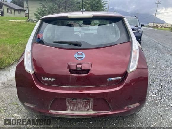 ✅ 2017 Nissan LEAF S • VIN: 1N4BZ0CP5HC304996 • Lot: 43063169. Wystawiony na IAAI z przebiegiem Nie podano. Bezpłatny archiwum sprzedaży aukcyjnych z USA i szczegółowy raport historii pojazdu na DreamBid. Zdjęcie 12.