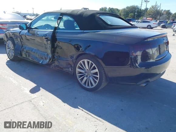 ✅ 2011 Audi A5 Premium Plus • VIN: WAULFAFH8BN005156 • Lot: 41292798. Listed on IAAI with 106,215 mi. Free auction sales archive from the USA and detailed vehicle history report at DreamBid. Image 3.