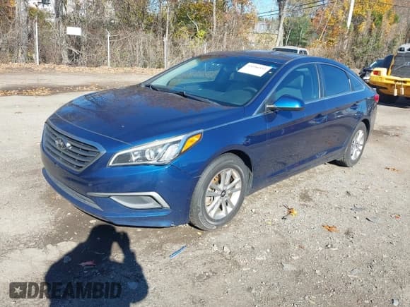 ✅ 2017 Hyundai Sonata 2.4L • VIN: 5NPE24AF5HH496034 • Лот: 43596552. Опубликован ранее на IAAI с пробегом 119 525 миль. Бесплатный доступ к архиву аукционных продаж из США и подробный отчёт об истории автомобиля на DreamBid. Изображение 2.