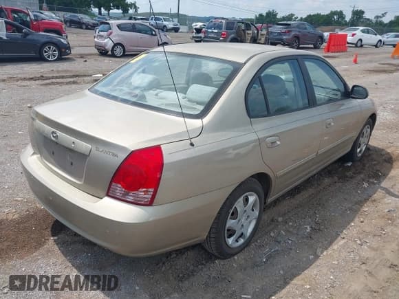 ✅ 2006 Hyundai Elantra GLS • VIN: KMHDN46D36U247224 • Lot: 42582410. Wystawiony na IAAI z przebiegiem 98 888 mil. Bezpłatny archiwum sprzedaży aukcyjnych z USA i szczegółowy raport historii pojazdu na DreamBid. Zdjęcie 4.