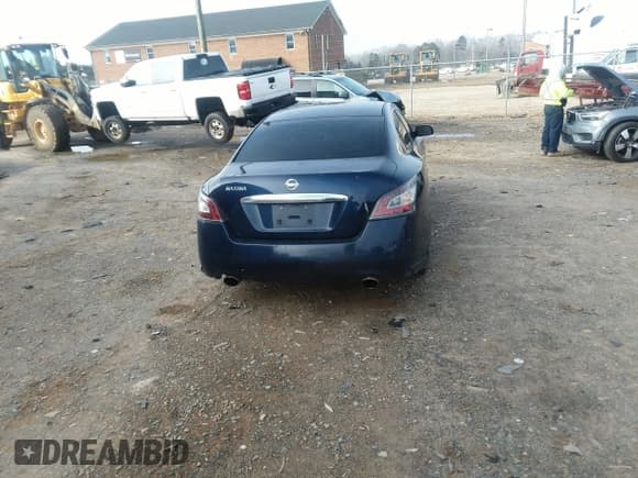 ✅ 2012 Nissan Maxima SV • VIN: 1N4AA5AP8CC868105 • Lot: 41490842. Listed on IAAI with Not provided. Free auction sales archive from the USA and detailed vehicle history report at DreamBid. Image 16.