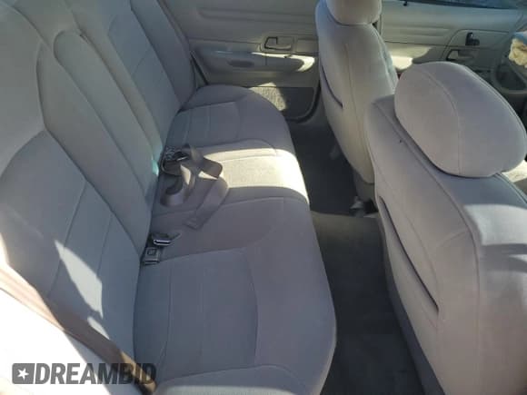 ✅ 2000 Ford Crown Victoria LX • VIN: 2FAFP74W0YX125516 • Лот: 71779885. Опубликован ранее на Copart с пробегом 79 292 миль. Бесплатный доступ к архиву аукционных продаж из США и подробный отчёт об истории автомобиля на DreamBid. Изображение 10.