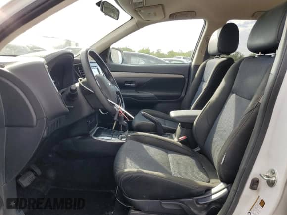 2017 Mitsubishi Outlander ES with VIN JA4AD2A31HZ002029, listed as a Copart auction lot 84197975 with 154,069 mi miles and Salvage title. Bid and sale history available at DreamBid. Image 7.