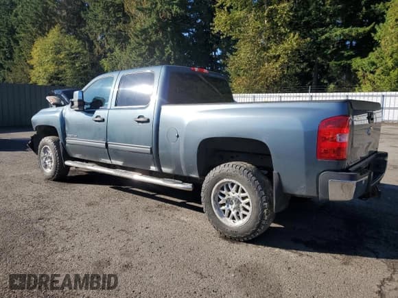 ✅ 2012 Chevrolet Silverado 2500HD LT • VIN: 1GC1KXCG1CF218093 • Лот: 86321705. Опубликован ранее на Copart с пробегом Не указан. Бесплатный доступ к архиву аукционных продаж из США и подробный отчёт об истории автомобиля на DreamBid. Изображение 2.