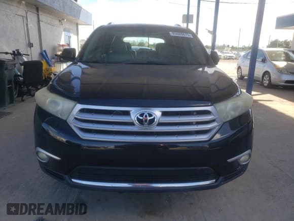 ✅ 2012 Toyota Highlander SE • VIN: 5TDZK3EH5CS072301 • Лот: 85889875. Опубликован ранее на Copart с пробегом 157 202 миль. Бесплатный доступ к архиву аукционных продаж из США и подробный отчёт об истории автомобиля на DreamBid. Изображение 5.