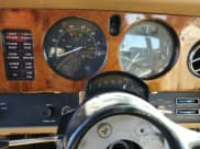 ✅ 1979 Rolls-Royce Silver Seraph • VIN: SRK39237 • Лот: 82617014. Опубликован ранее на Copart с пробегом 102 900 миль. Бесплатный доступ к архиву аукционных продаж из США и подробный отчёт об истории автомобиля на DreamBid. Изображение 9.