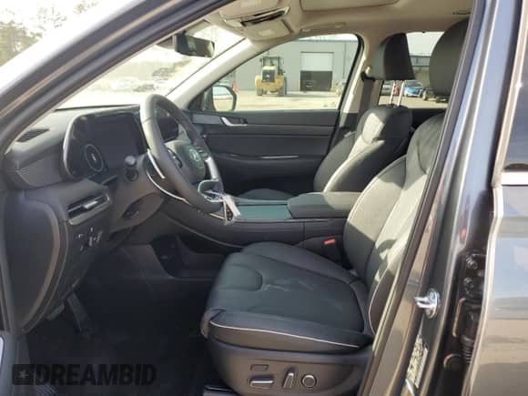 ✅ 2025 Hyundai Palisade Limited • VIN: KM8R54GE2SU850284 • Лот: 88243795. Размещён на Copart с пробегом 228 миль миль. Получите бесплатный доступ к архиву аукционных продаж из США и посмотрите подробный отчёт об истории автомобиля на DreamBid. Изображение 7.