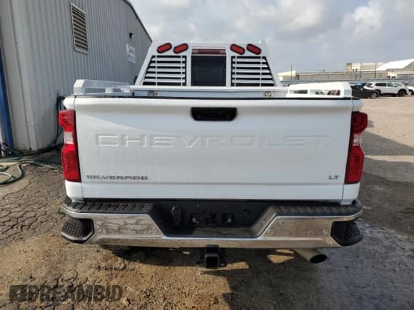 ✅ 2021 Chevrolet Silverado 2500HD LT • VIN: 1GC1YNE75MF169367 • Lot: 55177475. Wystawiony na Copart z przebiegiem 64 452 mil. Bezpłatny archiwum sprzedaży aukcyjnych z USA i szczegółowy raport historii pojazdu na DreamBid. Zdjęcie 6.