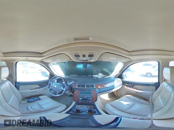 ✅ 2007 Chevrolet Suburban LTZ • VIN: 3GNFK16337G190093 • Lot: 68565854. Wystawiony na Copart z przebiegiem 173 714 mil. Bezpłatny archiwum sprzedaży aukcyjnych z USA i szczegółowy raport historii pojazdu na DreamBid. Zdjęcie 13.