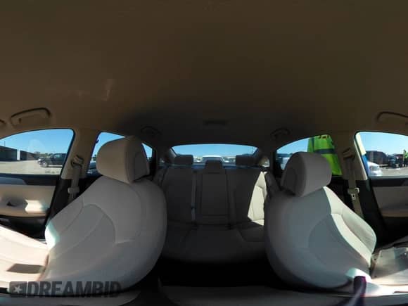 2017 Hyundai Sonata 2.4L с VIN 5NPE24AF1HH487296, выставлен на аукционе IAAI как лот 43182551 с пробегом 100 004 миль миль и . История ставок и продаж доступна на DreamBid. Изображение 18.