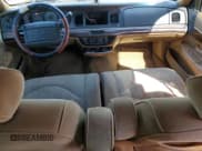 ✅ 1995 Mercury Grand Marquis GS • VIN: 2MELM74W4SX673420 • Лот: 48486285. Опубликован ранее на Copart с пробегом 328 494 миль. Бесплатный доступ к архиву аукционных продаж из США и подробный отчёт об истории автомобиля на DreamBid. Изображение 8.