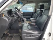 ✅ 2011 Infiniti QX56 8-passenger • VIN: JN8AZ2NCXB9300348 • Lot: 69040135. Wystawiony na Copart z przebiegiem Nie podano. Bezpłatny archiwum sprzedaży aukcyjnych z USA i szczegółowy raport historii pojazdu na DreamBid. Zdjęcie 7.