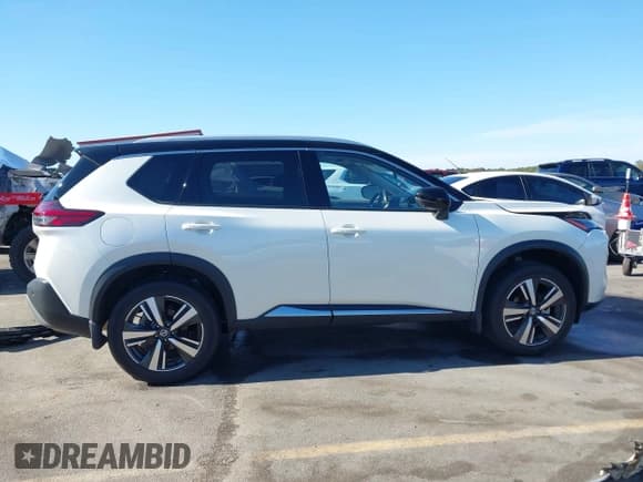 ✅ 2021 Nissan Rogue SL • VIN: JN8AT3CA2MW011414 • Lot: 43729740. Wystawiony na IAAI z przebiegiem 7 842 mil. Bezpłatny archiwum sprzedaży aukcyjnych z USA i szczegółowy raport historii pojazdu na DreamBid. Zdjęcie 14.
