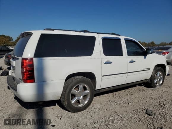 ✅ 2011 Chevrolet Suburban LTZ • VIN: 1GNSCKE00BR216666 • Lot: 77368824. Wystawiony na Copart z przebiegiem 185 922 mil. Bezpłatny archiwum sprzedaży aukcyjnych z USA i szczegółowy raport historii pojazdu na DreamBid. Zdjęcie 3.
