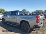✅ 2020 Chevrolet Silverado 1500 High Country • VIN: 3GCUYHEL3LG225718 • Lot: 70046254. Wystawiony na Copart z przebiegiem 51 594 mil. Bezpłatny archiwum sprzedaży aukcyjnych z USA i szczegółowy raport historii pojazdu na DreamBid. Zdjęcie 2.