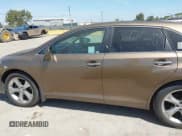 ✅ 2011 Toyota Venza • VIN: 4T3BK3BB3BU059979 • Lot: 43124364. Wystawiony na IAAI z przebiegiem 199 808 mil. Bezpłatny archiwum sprzedaży aukcyjnych z USA i szczegółowy raport historii pojazdu na DreamBid. Zdjęcie 14.